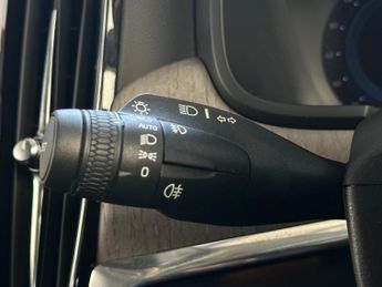 Volvo V90 2.0h T6 Recharge 11.6kWh Inscription Auto AWD Euro 6 (s/s) 5dr