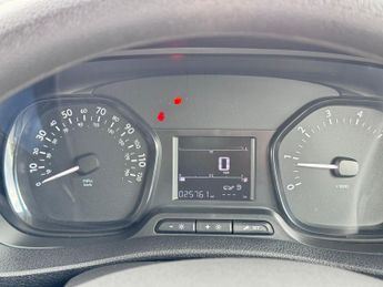 Toyota PROACE Verso 1.5D Medium MPV MWB Euro 6 (s/s) 6dr (9 Seat)