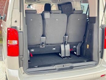 TOYOTA PROACE VERSO 2.0D Family Medium MPV 5dr Diesel Auto MWB Euro 6 (s/s) (8 Seat)