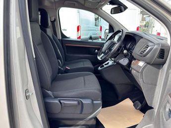 TOYOTA PROACE VERSO 2.0D Family Medium MPV 5dr Diesel Auto MWB Euro 6 (s/s) (8 Seat)