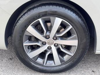 TOYOTA PROACE VERSO 2.0D Family Medium MPV 5dr Diesel Auto MWB Euro 6 (s/s) (8 Seat)
