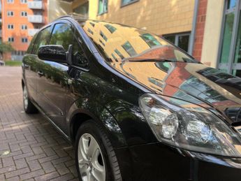 Vauxhall Zafira 1.8 16V Exclusiv Euro 5 5dr