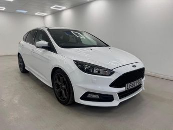 Ford Focus 2.0T EcoBoost ST-3 Euro 6 (s/s) 5dr