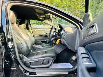 Mercedes-Benz A Class 1.5 A180d AMG Line (Executive) 7G-DCT Euro 6 (s/s) 5dr