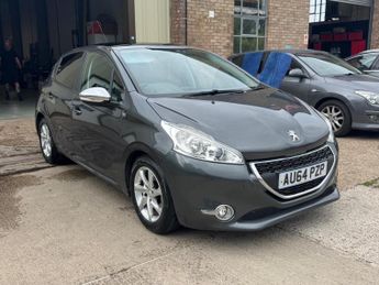 Peugeot 208 1.6 e-HDi Style Euro 5 (s/s) 5dr