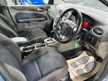 Ford Focus 1.6 Zetec Climate 5dr