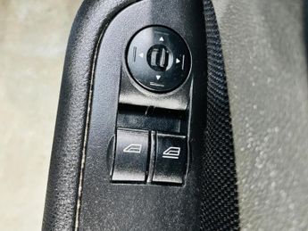 Ford Focus 1.6 Zetec Climate 5dr