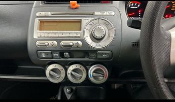 Honda Jazz 1.4 i-DSI SE CVT-7 5dr