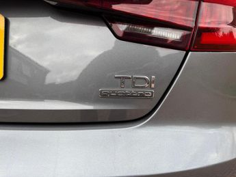Audi A4 2.0 TDI S line S Tronic quattro Euro 6 (s/s) 4dr