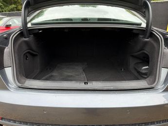 Audi A4 2.0 TDI S line S Tronic quattro Euro 6 (s/s) 4dr