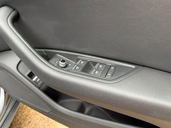 Audi A4 2.0 TDI S line S Tronic quattro Euro 6 (s/s) 4dr