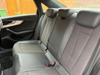 Audi A4 2.0 TDI S line S Tronic quattro Euro 6 (s/s) 4dr