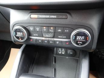 Ford Kuga 2.5 Duratec 14.4kWh Vignale CVT Euro 6 (s/s) 5dr