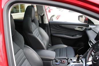 MG MG HS 1.5 T-GDI Exclusive DCT Euro 6 (s/s) 5dr