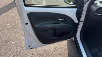 Toyota Aygo X 1.0 VVT-i Edge Euro 6 (s/s) 5dr