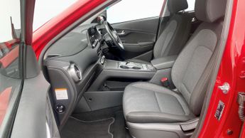 Hyundai Kona 64kWh EV Premium Auto 5dr (10.5kW Charger)