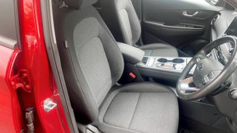 Hyundai Kona 64kWh EV Premium Auto 5dr (10.5kW Charger)