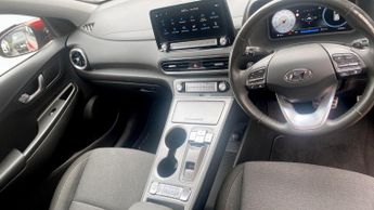 Hyundai KONA 64kWh Premium Auto 5dr (10.5kW Charger)