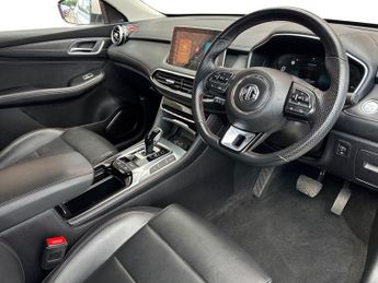 MG MG HS 1.5 T-GDI 16.6kWh SE Auto Euro 6 (s/s) 5dr