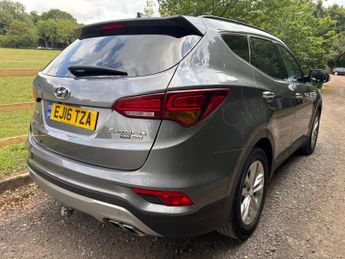 Hyundai Santa Fe 2.2 CRDi Blue Drive Premium Auto 4WD Euro 6 (s/s) 5dr (7 Seat)