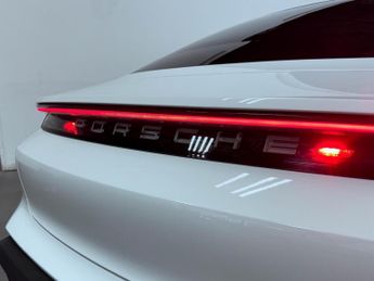 Porsche Taycan Performance Plus 93.4kWh Turbo Saloon 4dr Electric Auto 4WD (680