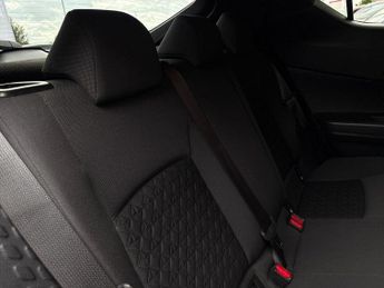 Toyota C-HR 1.8 VVT-h Design CVT Euro 6 (s/s) 5dr