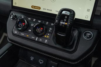 Land Rover Defender 110 2.0 SD4 SE Auto 4WD Euro 6 (s/s) 5dr