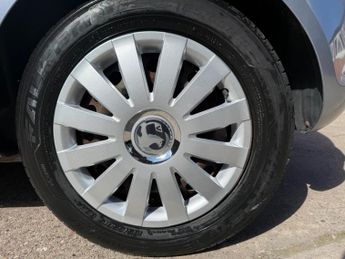 Vauxhall Corsa 1.4i 16v Club 5dr
