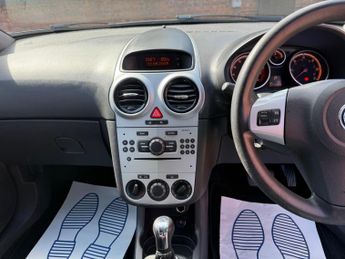 Vauxhall Corsa 1.4i 16v Club 5dr