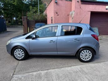 Vauxhall Corsa 1.4i 16v Club 5dr