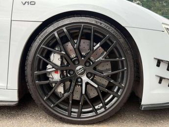 Audi R8 5.2 FSI V10 Plus S Tronic quattro Euro 6 (s/s) 2dr