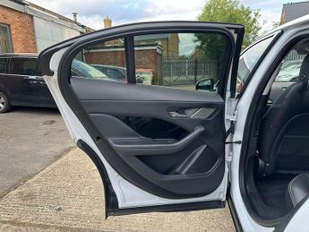 Jaguar I-PACE 400 90kWh SE Auto 4WD 5dr