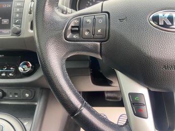 Kia Sportage 2.0 CRDi KX-3 Auto AWD Euro 5 5dr (SNav)