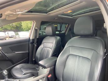 Kia Sportage 2.0 CRDi KX-3 Auto AWD Euro 5 5dr (SNav)