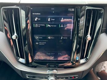 Volvo XC60 2.0h T8 Twin Engine 11.6kWh R-Design Pro Auto AWD Euro 6 (s/s) 5
