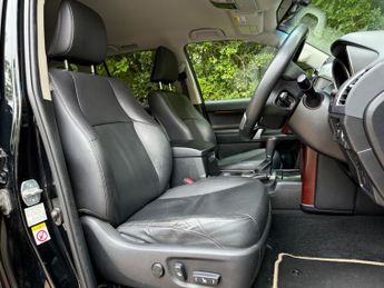 Toyota Land Cruiser 2.8D Icon Auto 4WD Euro 6 5dr (7 Seats)