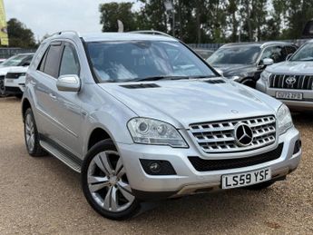Mercedes M Class 3.0 ML300 CDI V6 BlueEfficiency Sport Tiptronic 4WD Euro 4 5dr
