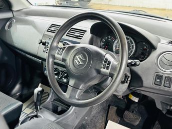 Suzuki Swift 1.5 GLX 5dr