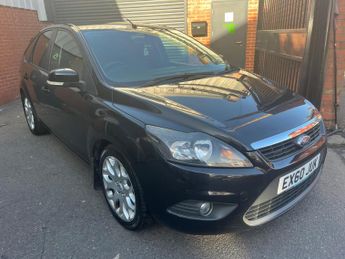Ford Focus 1.6 Zetec 5dr