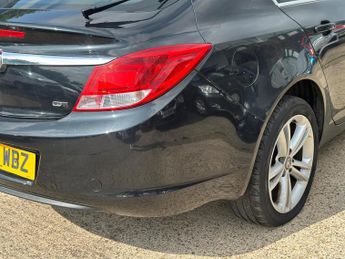 Vauxhall Insignia 2.0 CDTi ecoFLEX Exclusiv Euro 5 (s/s) 5dr