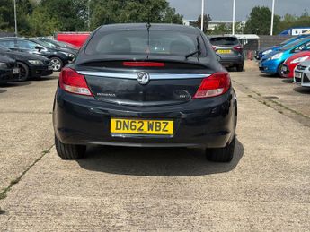 Vauxhall Insignia 2.0 CDTi ecoFLEX Exclusiv Euro 5 (s/s) 5dr