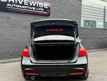 BMW 3 Series 2.0 320d M Sport Auto Euro 5 (s/s) 4dr