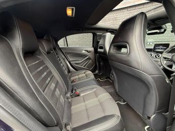 Mercedes-Benz A Class 2.1 A200d Sport Edition Plus 7G-DCT Euro 6 (s/s) 5dr