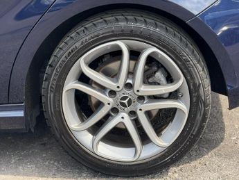 Mercedes-Benz A Class 2.1 A200d Sport Edition Plus 7G-DCT Euro 6 (s/s) 5dr