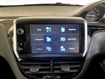 Peugeot 2008 1.2 PureTech Allure Premium Euro 6 5dr