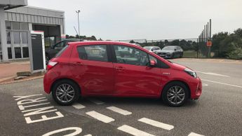 Toyota Yaris 1.5 VVT-h Icon E-CVT Euro 6 (s/s) 5dr