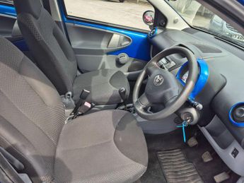 Toyota AYGO 1.0 VVT-i Blue Euro 4 5dr