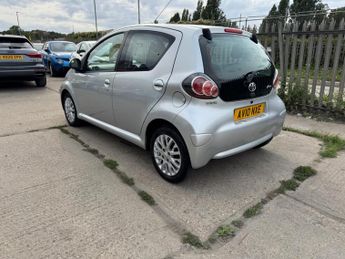 Toyota AYGO 1.0 VVT-i Platinum MultiMode Euro 4 5dr (AC)