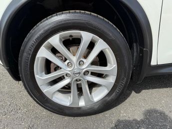 Nissan Juke 1.6 Acenta Premium CVT Euro 5 5dr