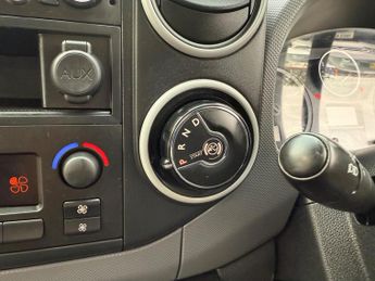 Peugeot e-Partner 49Kw SE FWD L1 H1 5dr